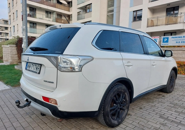 Mitsubishi Outlander cena 65000 przebieg: 95000, rok produkcji 2014 z Warszawa małe 67